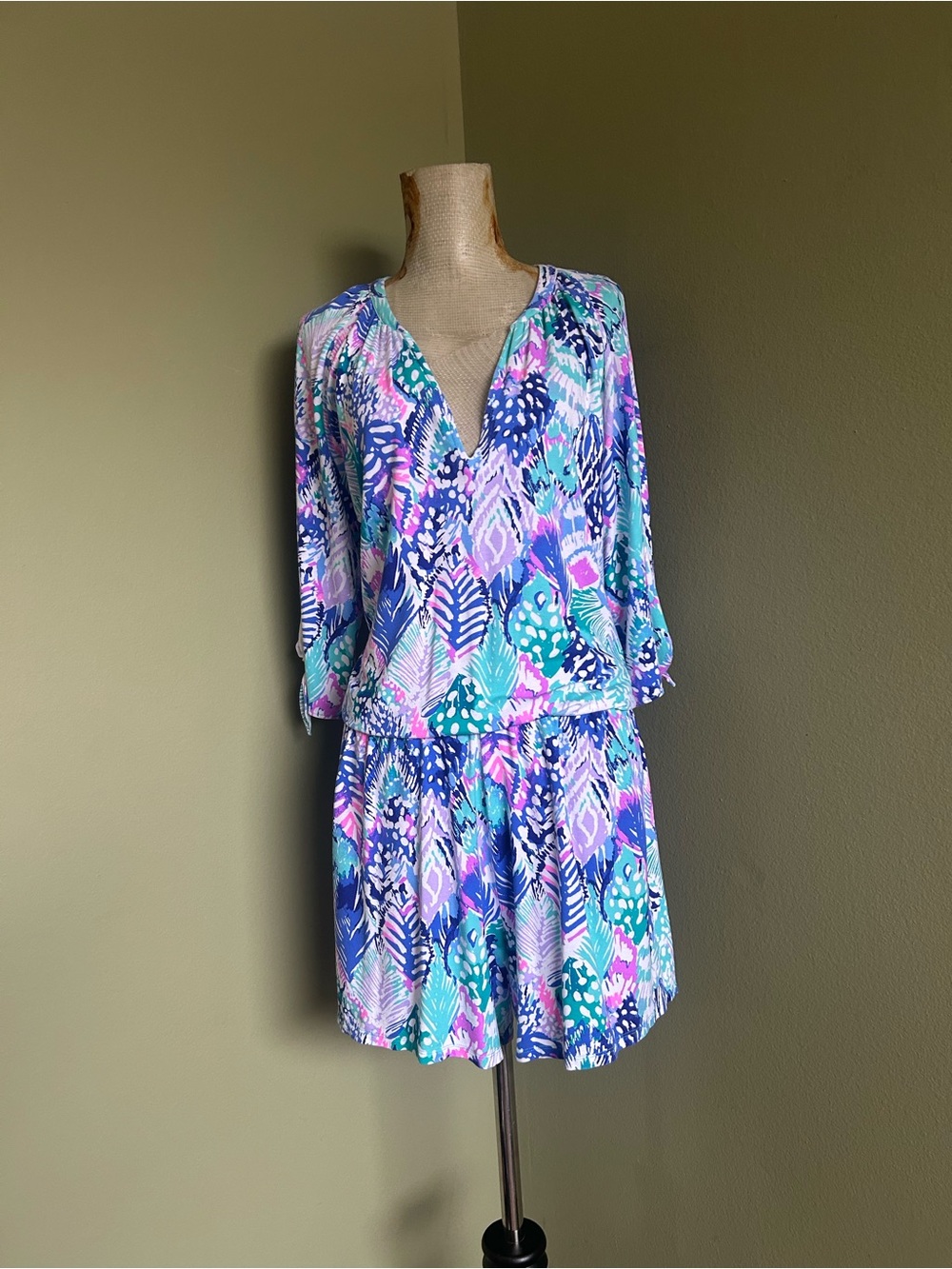 Lilly Pulitzer White Multicolor 3/4 slit sleeve Women’s Romper Sz M